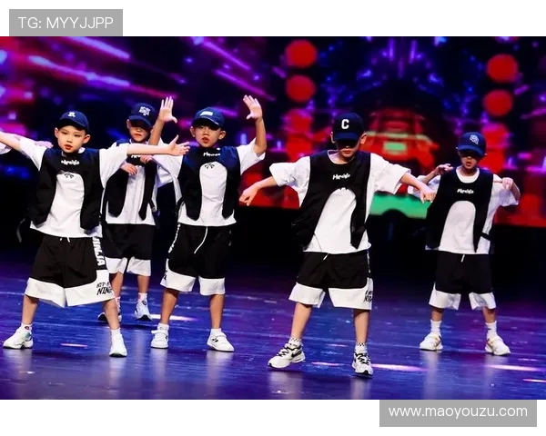 北京街舞队协作研究：探索团队配合与舞蹈艺术的完美融合