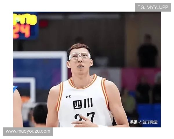 周琦在国际赛场上的崛起与挑战：从青涩球员到中国篮球的希望之星