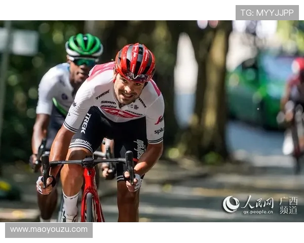 基尔队与杜伊斯堡队激战正酣谁能在这场较量中笑到最后