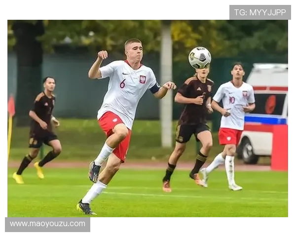 格雷茨卡在足球场上的崛起与未来发展潜力分析 格雷茨卡在足球场上的崛起与未来发展潜力分析