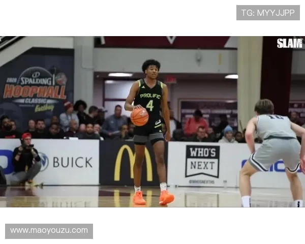 杰伦格林:年轻球星如何在NBA赛场上崭露头角与成长之路