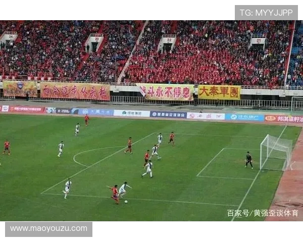 南京足球队意识探讨与发展路径分析助力球队崛起与球迷文化建设